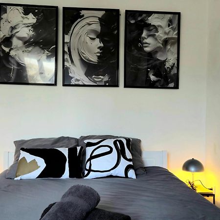 L'Atelier-T2 Proche Du Centre-Wifi-Parking Apartment Lourdes Bagian luar foto
