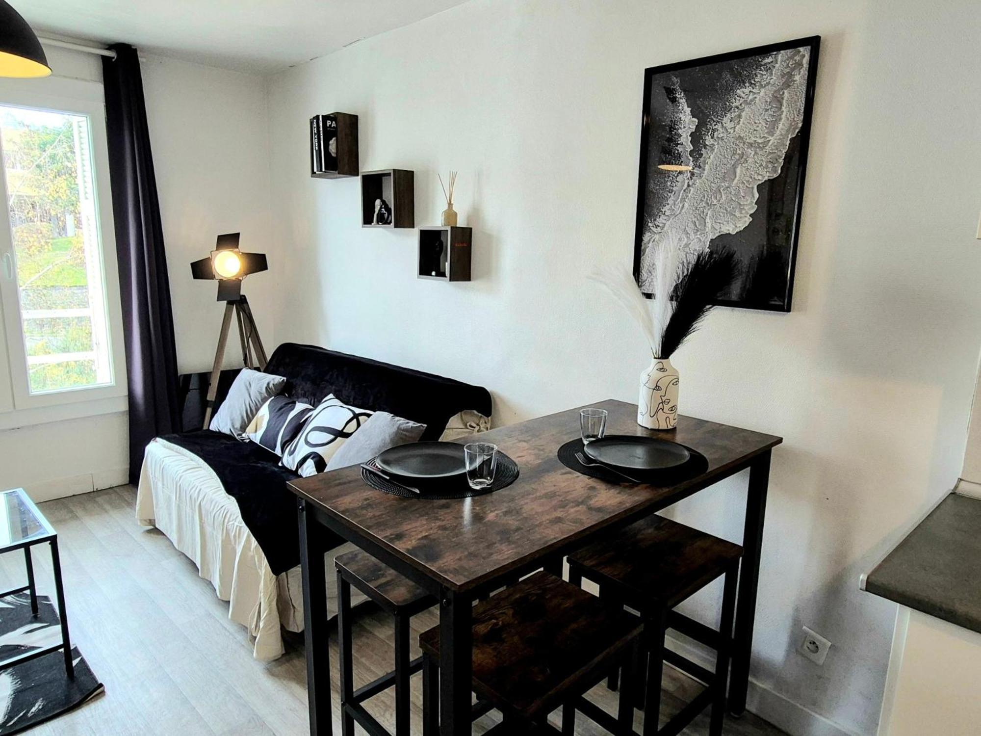L'Atelier-T2 Proche Du Centre-Wifi-Parking Apartment Lourdes Bagian luar foto